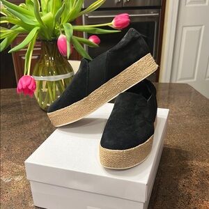 Black Slip-On Platform Suede sneakers